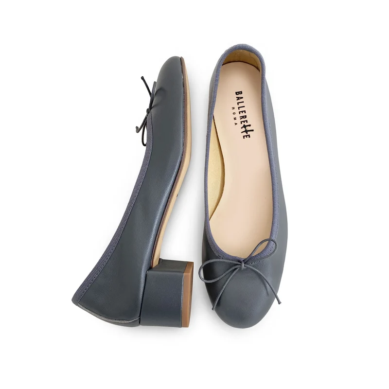 Ballerine in pelle grigio fumo con tacco alto