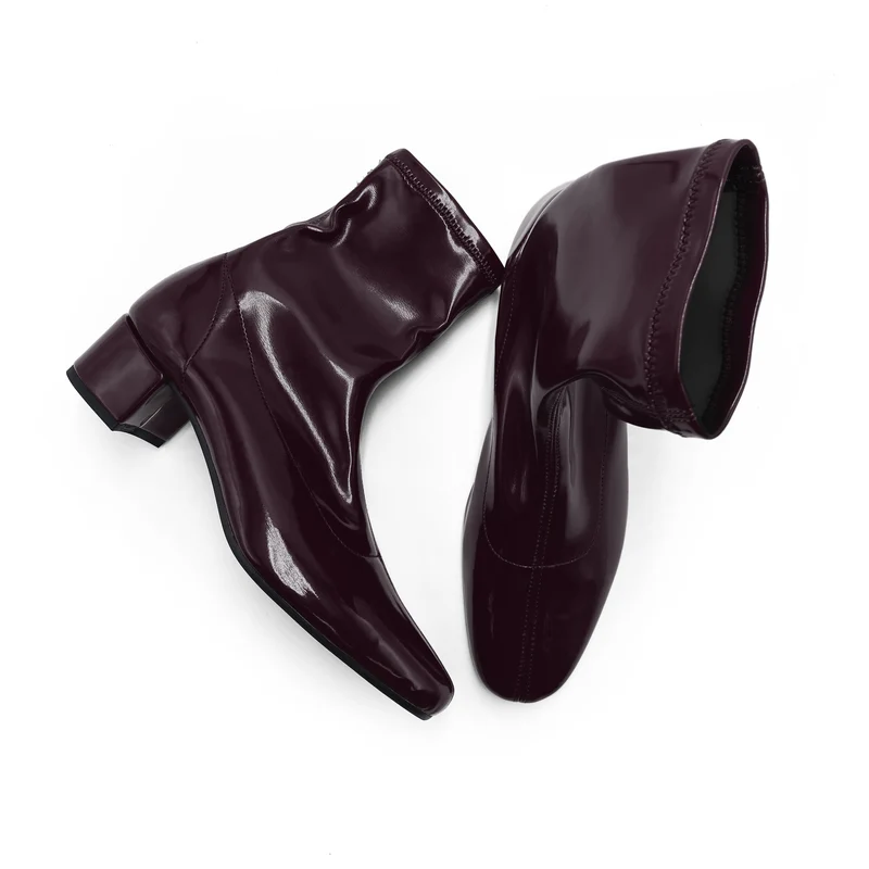 Stivaletti melanzana in vernice a calza elasticizzata
