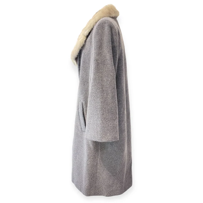 Cappotto con collo pelliccia