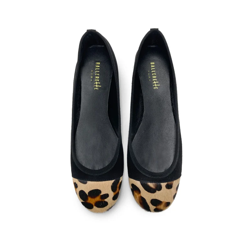 Ballerine nere in camoscio con punta animalier