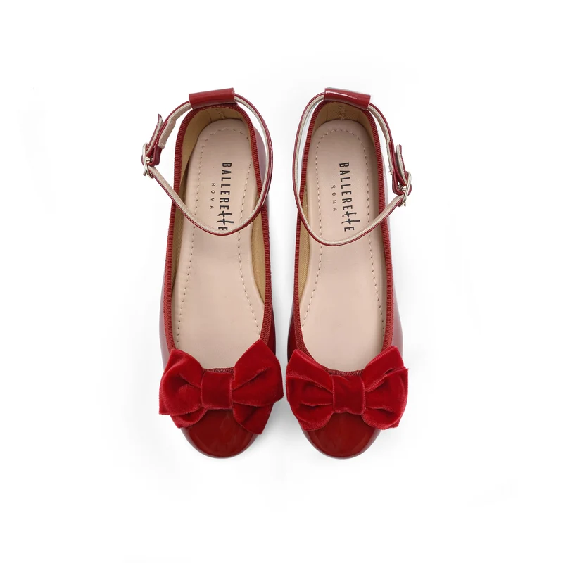 Ballerine da bambina in vernice rossa e fiocco in velluto