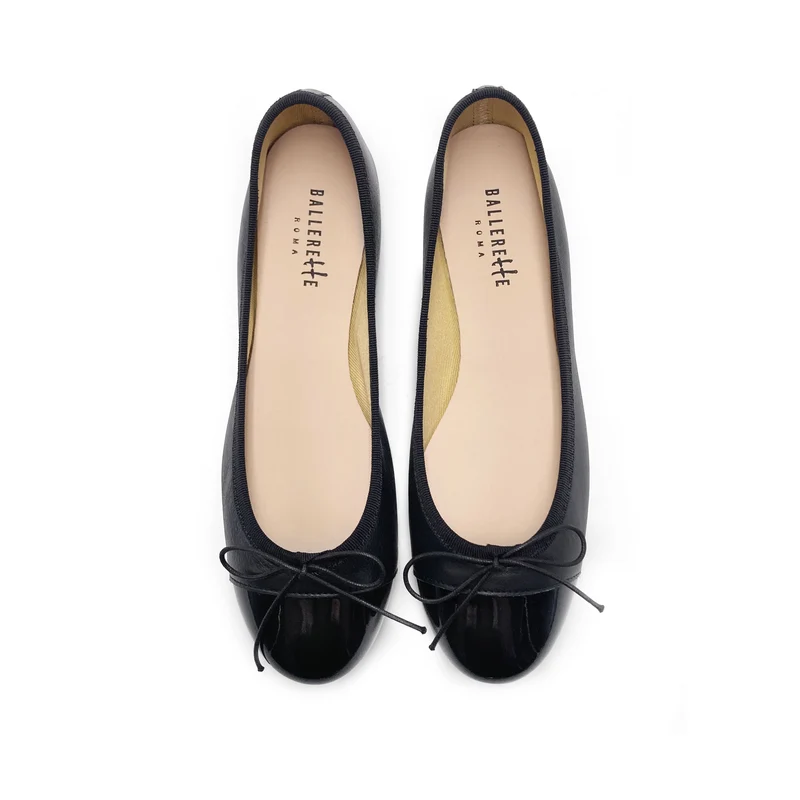 Ballerine nere pelle con punta in vernice nera