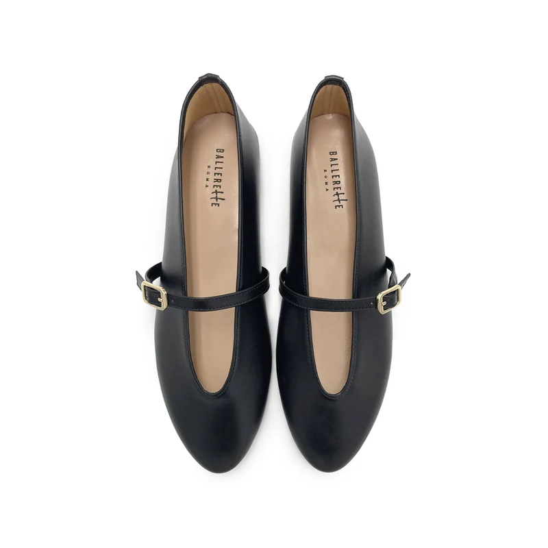 Ballerine nere in pelle con scollo a V e cinturino