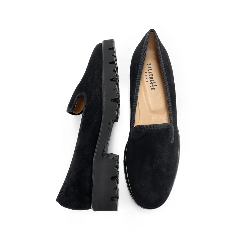 Mocassini da donna platform neri in camoscio