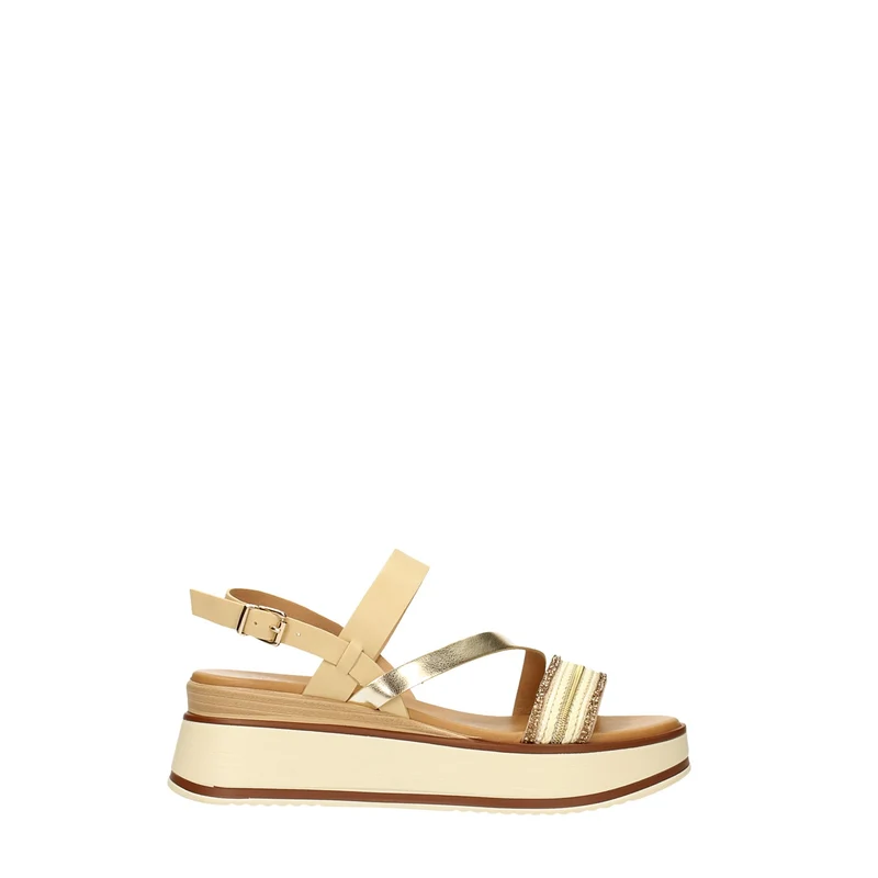 Sandali con zeppa. Tacco alto 5.5cm