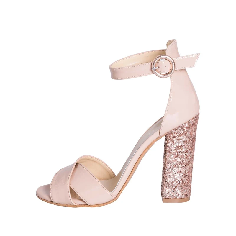 Sandali con tacco largo vernice nude made in italy