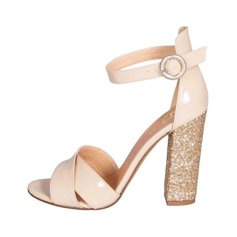 Sandali con tacco largo vernice nude made in italy