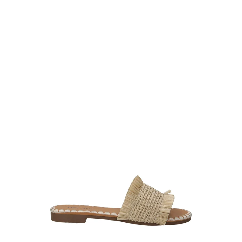Sandali flat con taglio svasato