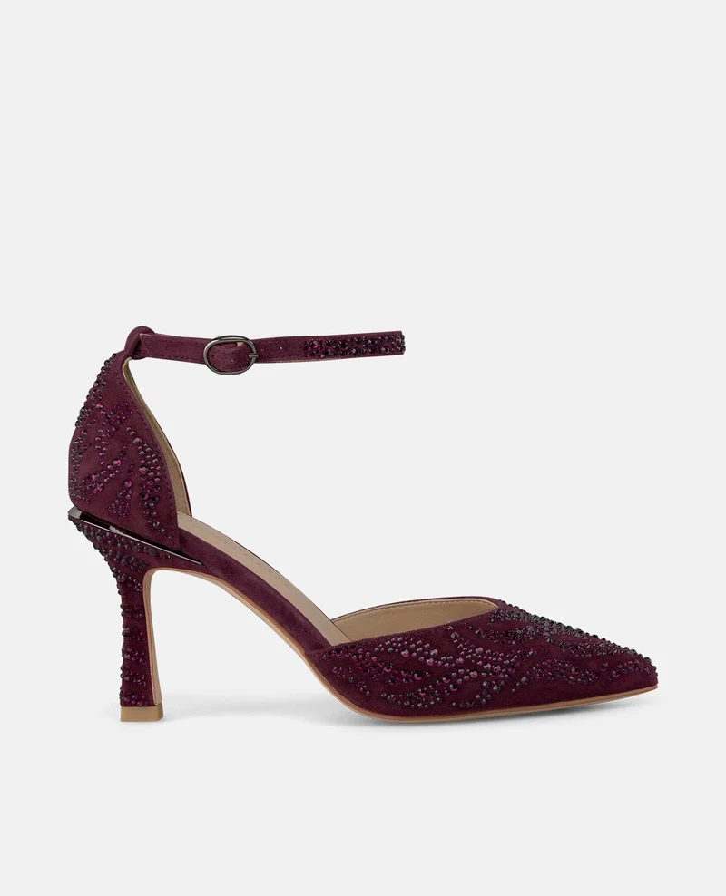 ZAPATO CON DETALLES TACÓN