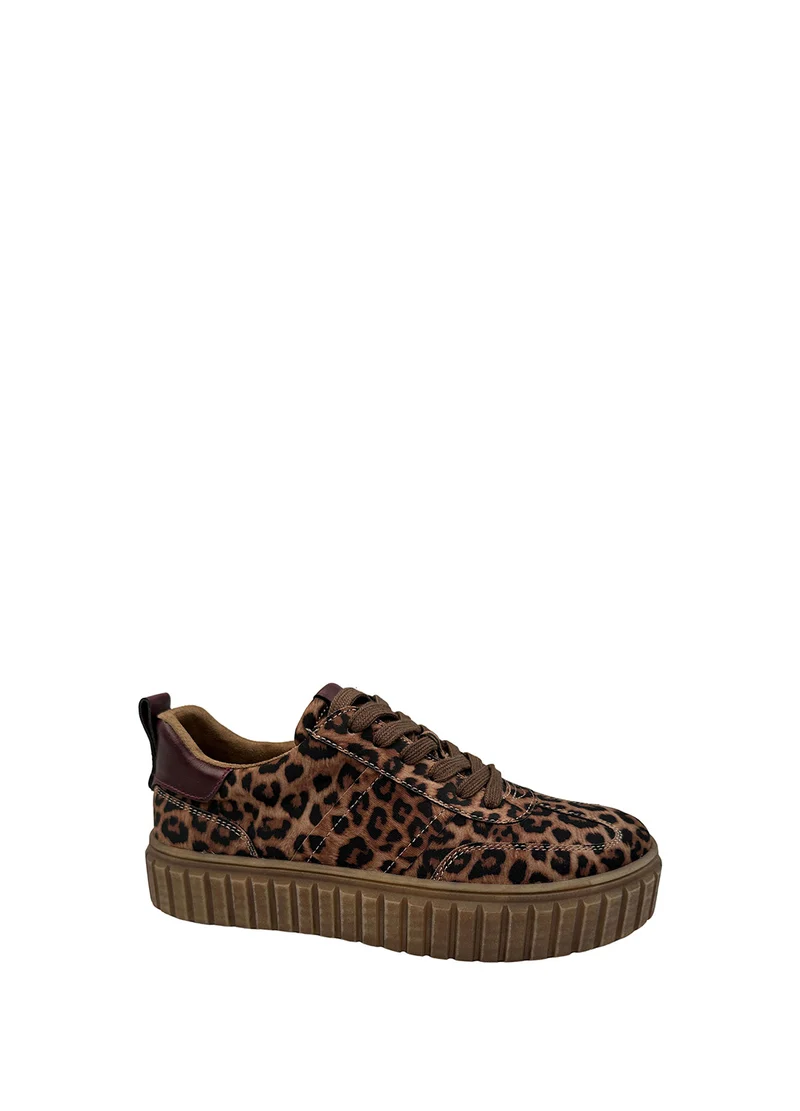 Sneakers platform