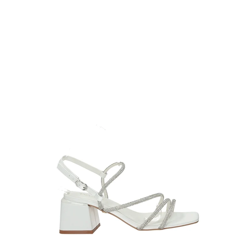 Sandali con listini in strass.