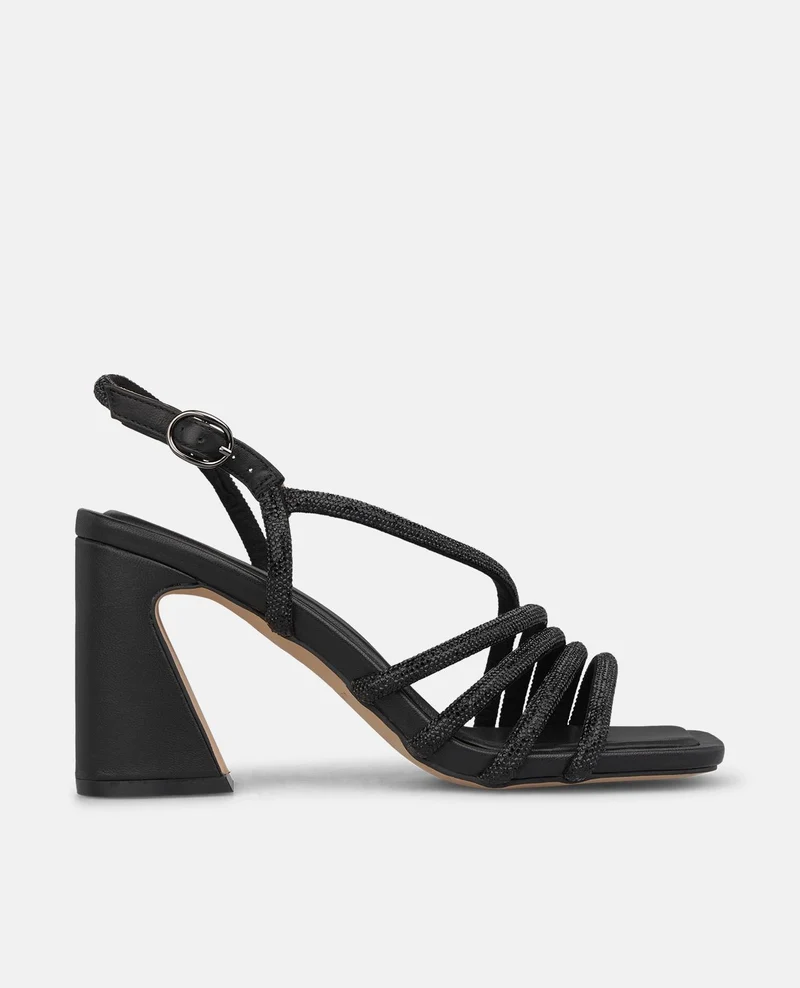 SANDALIA CON TIRAS