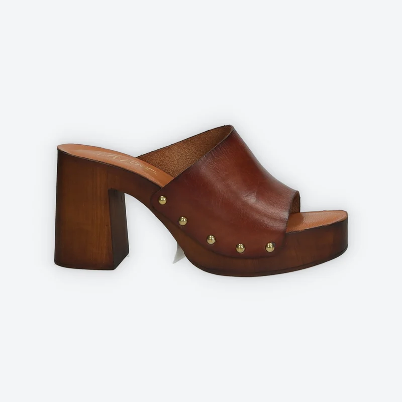 Clogs in vera pelle