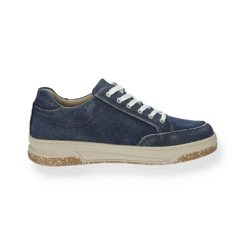 Sneakers in denim