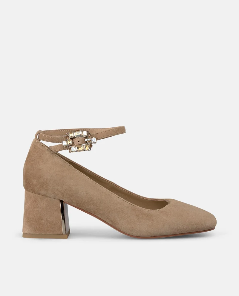 ZAPATO CON HEBILLA PEDRERÍA