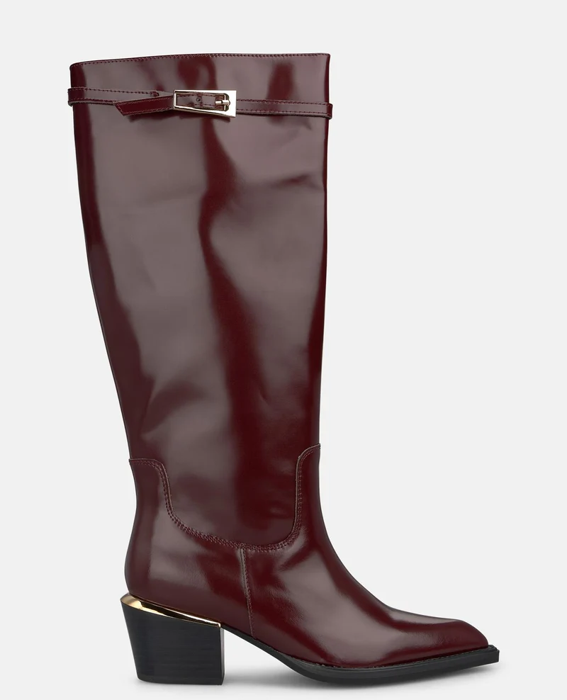 BOTA ALTA EN PIEL CON HEBILLA