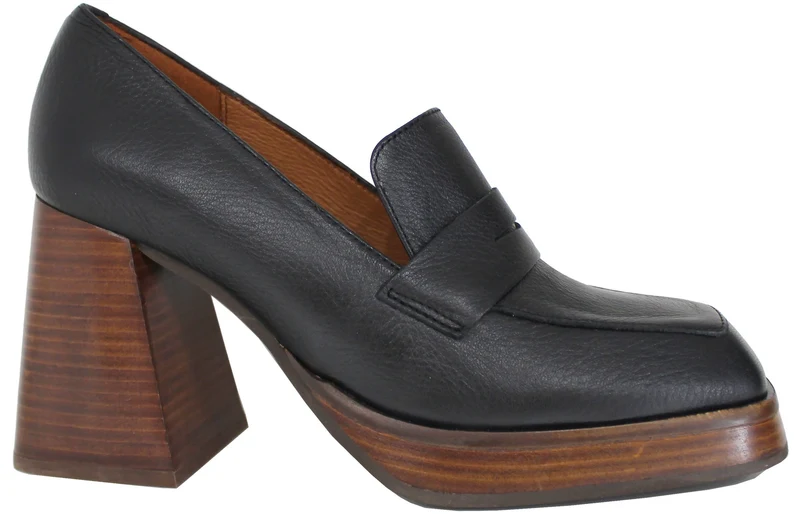 |MOCASSINO CON TACCO PUNTA QUADRATA PELLE NERA|