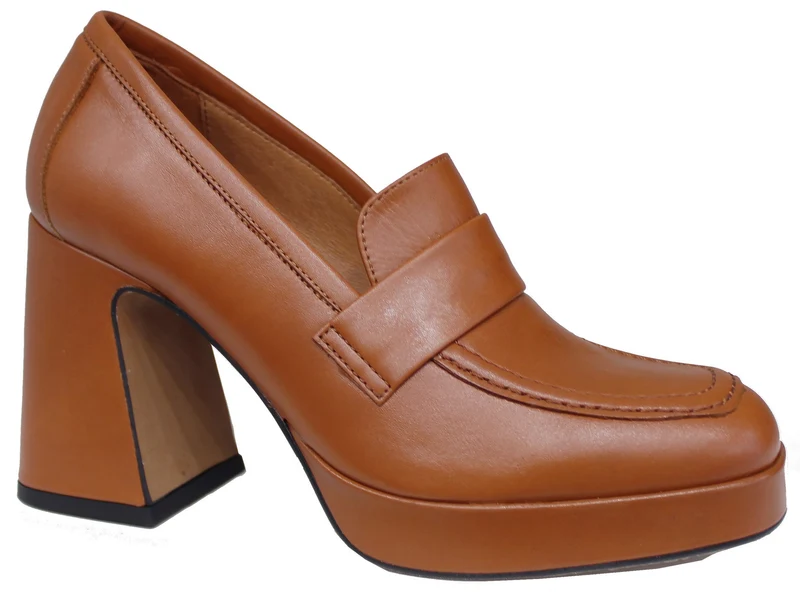 |MOCASSINO CON TACCO PUNTA QUADRATA PELLE CUOIO|