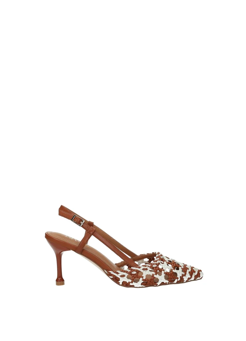 Décolleté slingback