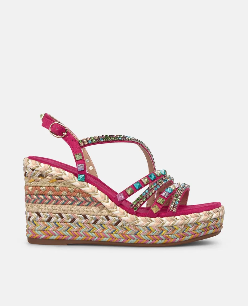 SANDALIA CUÑA ESPARTO CON TRIPLE TIRA CON TACHAS