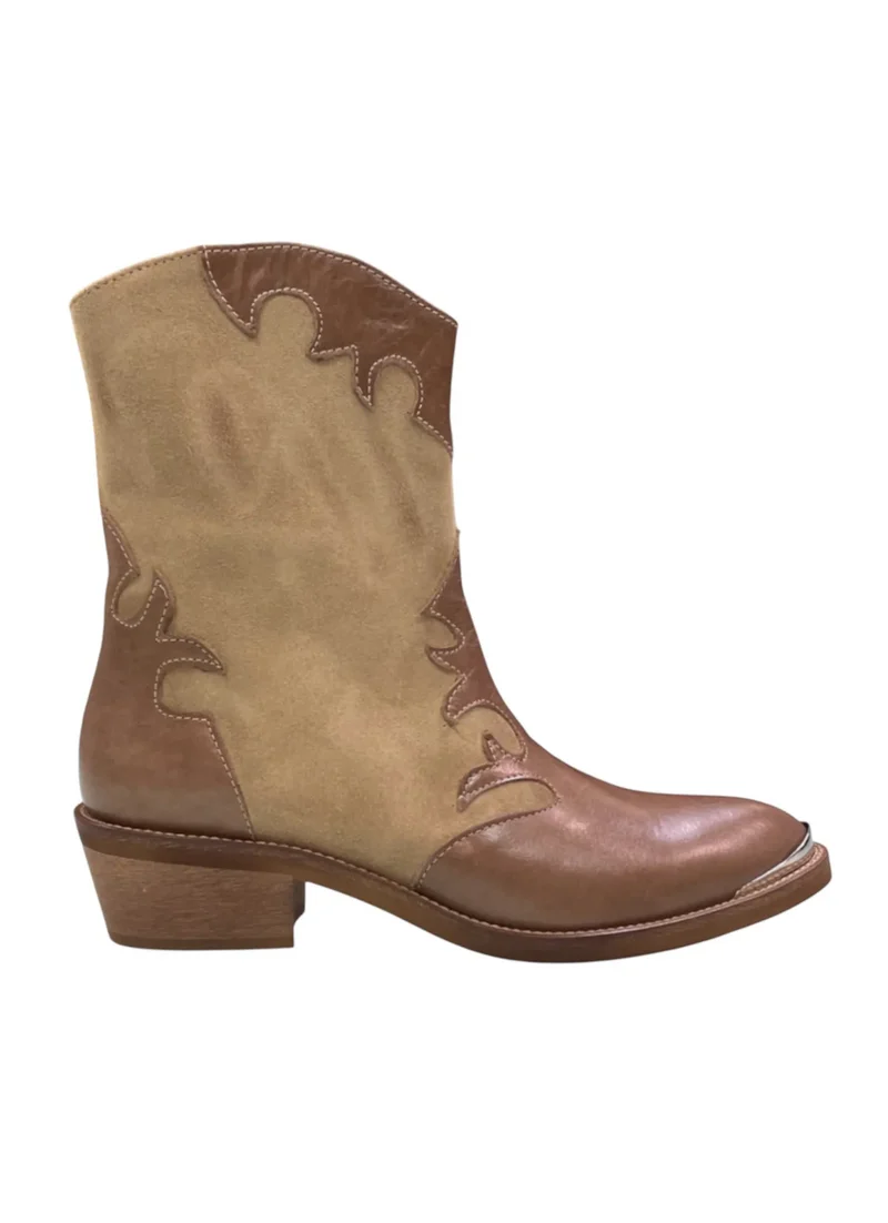 Stivale modello camperos in pelle e camoscio