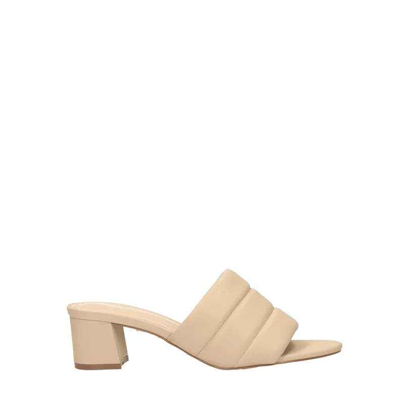 Sandali morbidi. Tacco alto 5cm