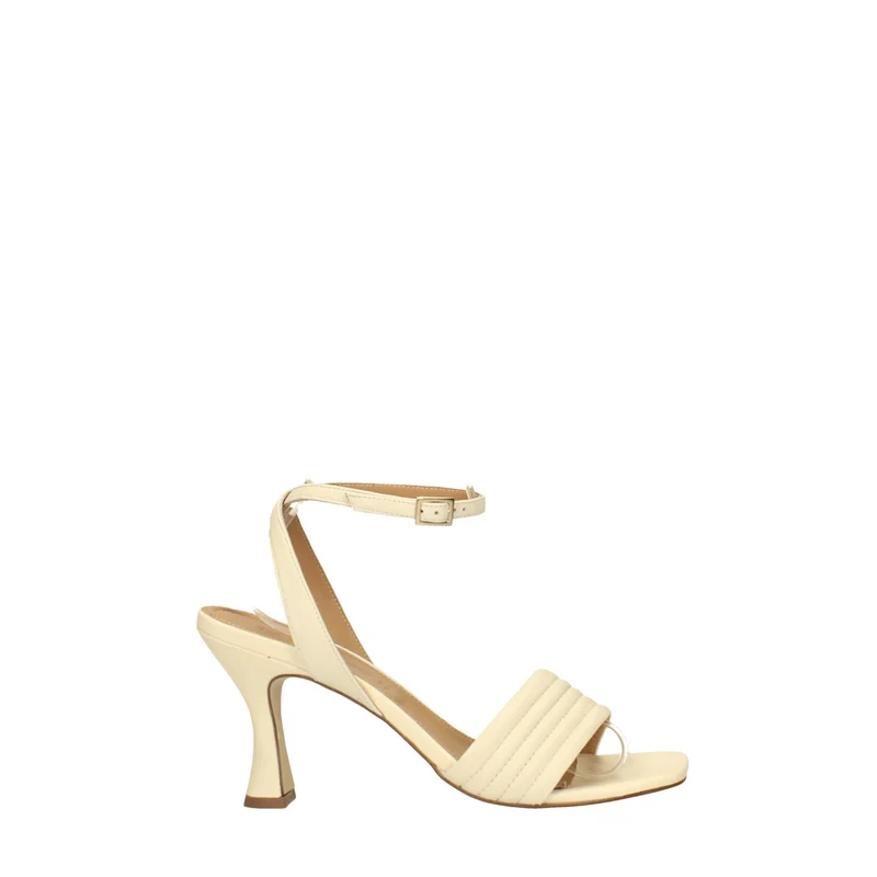 Sandali in vera pelle. Tacco alto 8.5cm