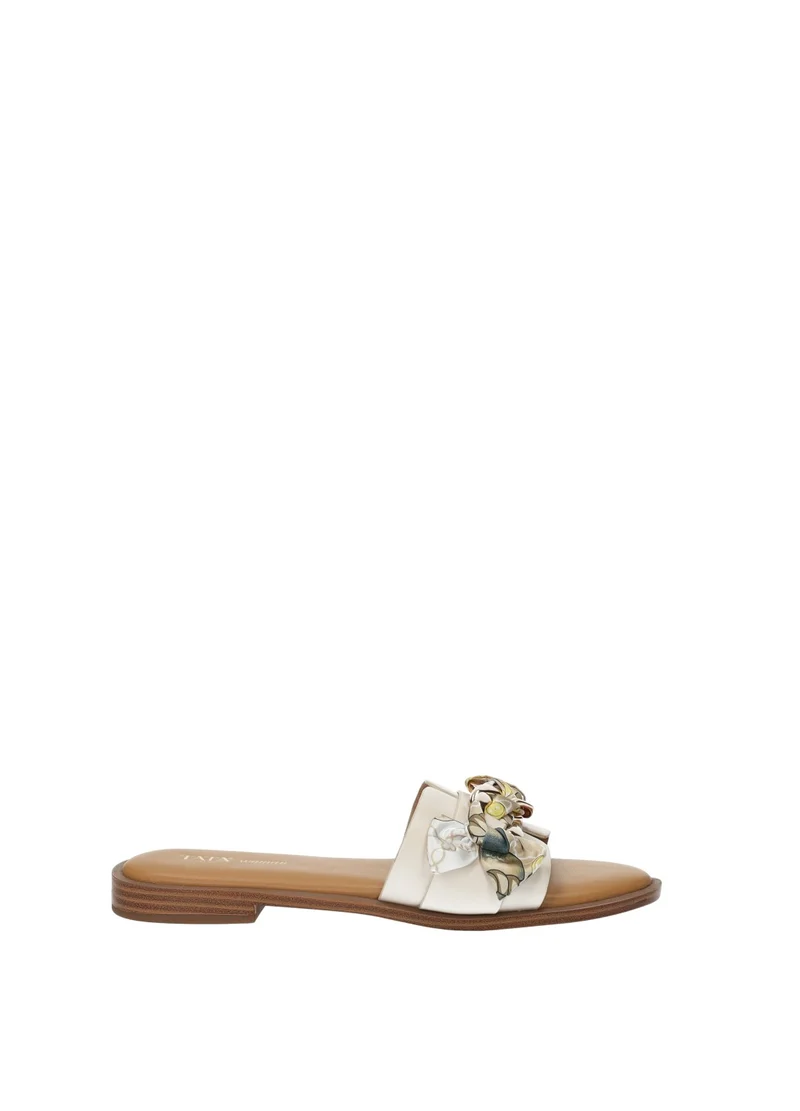 Sandali dettaglio foulard