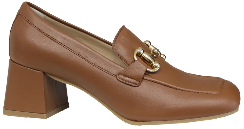 |MOCASSINO CON TACCO PUNTA QUADRATA PELLE CUOIO|