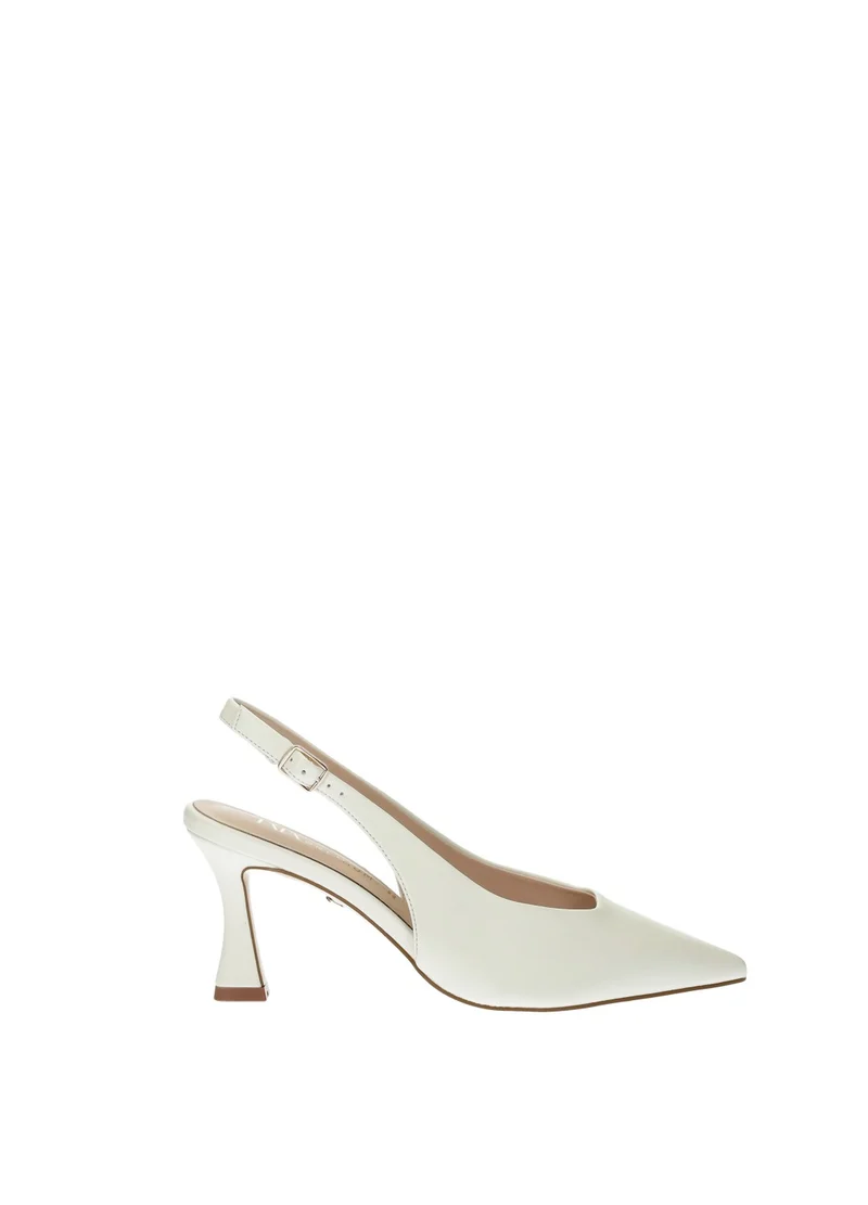Décolleté slingback