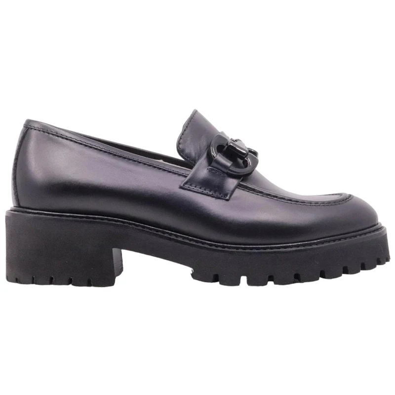 Mocassino donna Le Briella in pelle nappata di colore nero con morsetto