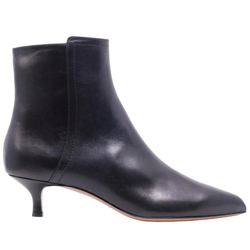 Tronchetto Fabio Rusconi da donna realizzata in pelle di colore nero