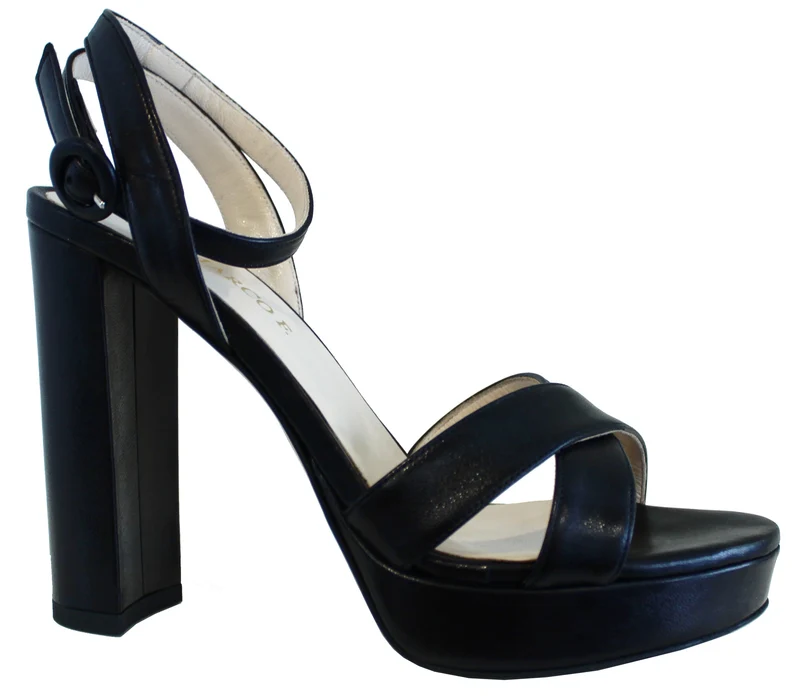 |SANDALO PELLE NERO|