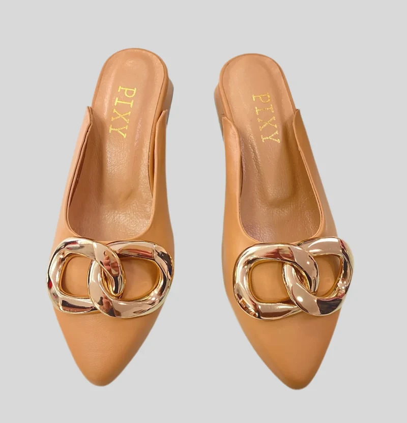 Ballerina con dettaglio oro