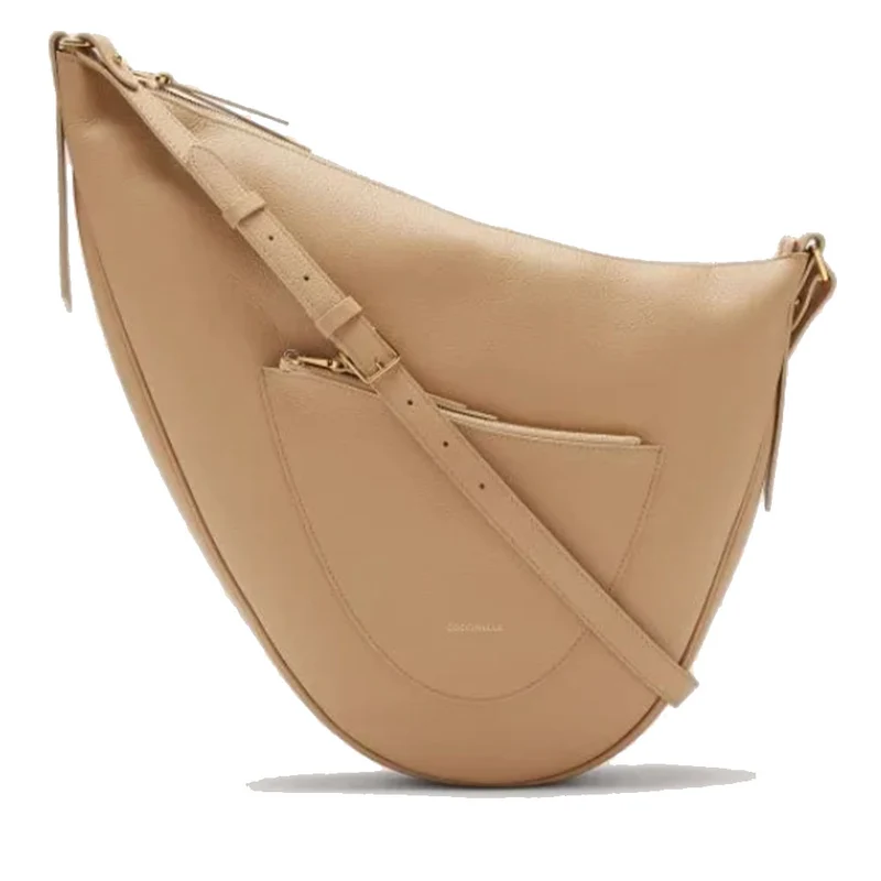 Borsa Donna Asimmetrica a Tracolla COCCINELLE linea Snuggie Medium in Pelle Fresh Beige - Sunrise