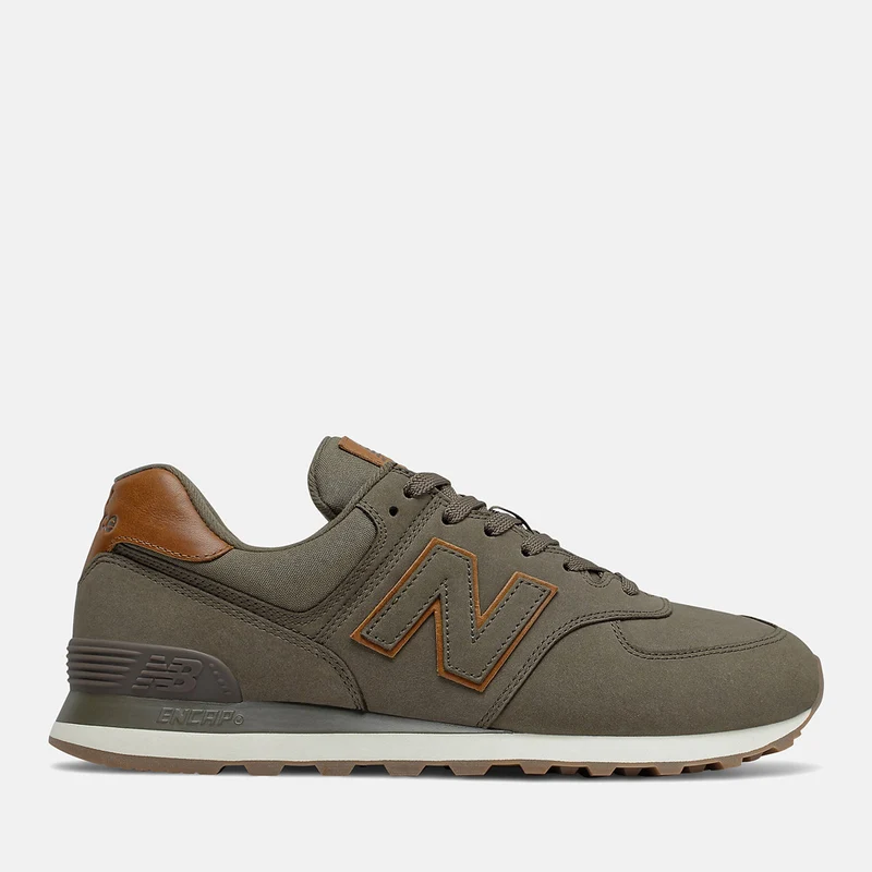 Scarpe Uomo NEW BALANCE Sneakers 574 in Nabuck colore Wren Tan e Sea Salt