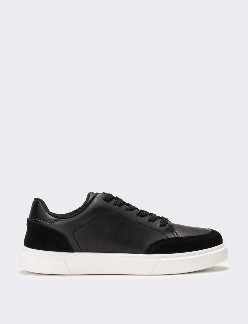 Sneakers monocolore da uomo - Nero